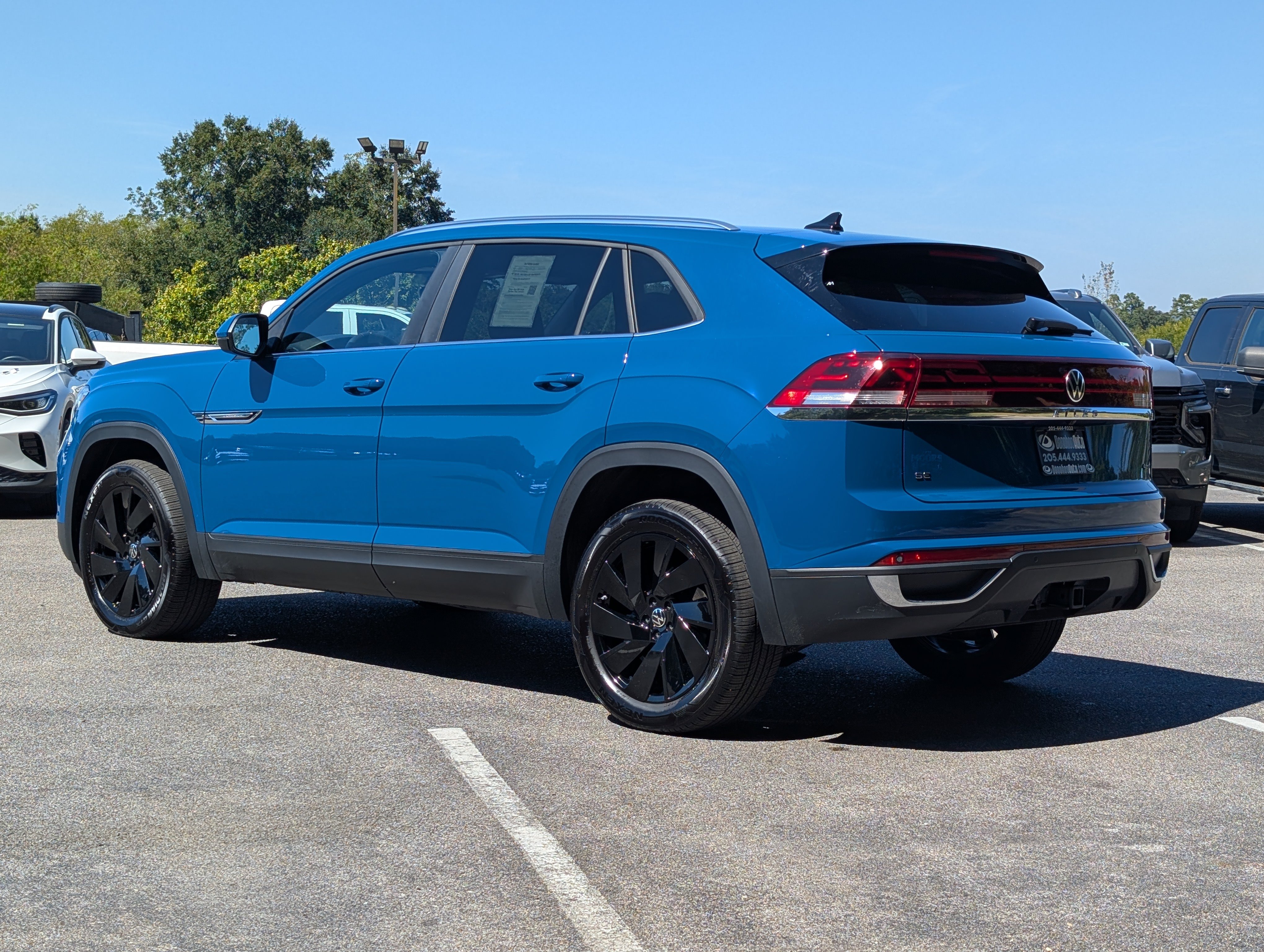 Used 2026 Volkswagen Atlas Cross Sport SE w/ Panoramic Sunroof Package AWD/4WD image 7