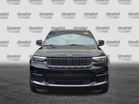 Used 2022 Jeep Grand Cherokee L Summit w/ Luxury Tech Group V AWD/4WD image 3