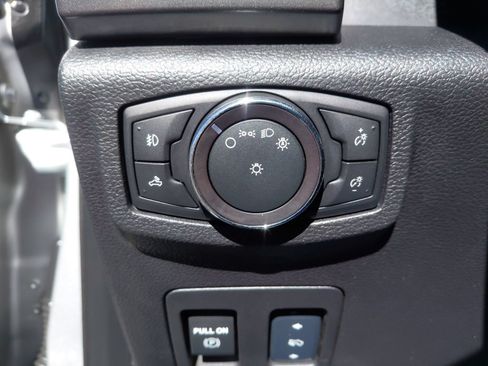 Used 2018 Ford F150 XLT w/ Equipment Group 301A Mid AWD/4WD image 34