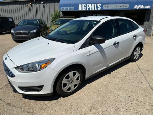 Used 2017 Ford Focus S FWD image 3