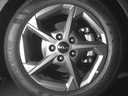 Used 2025 Kia K4 LXS image 13