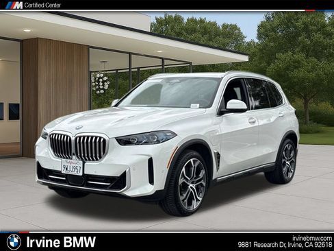 Used 2026 BMW X5 xDrive50e w/ Parking Assistance Package AWD/4WD image 1