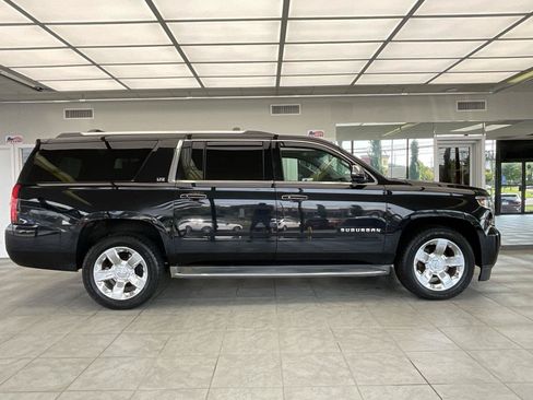 Used 2015 Chevrolet Suburban LTZ AWD/4WD image 4