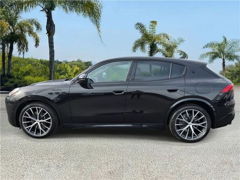 New 2026 Maserati Grecale Modena image 2