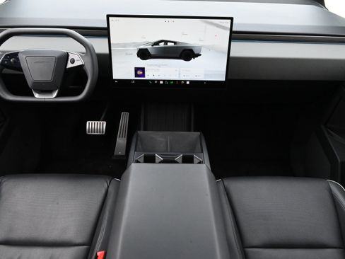Used 2024 Tesla Cybertruck AWD Crew Cab image 15