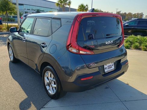Used 2022 Kia Soul LX w/ Technology Package image 7