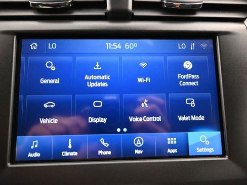 Used 2020 Ford Fusion SE FWD image 16