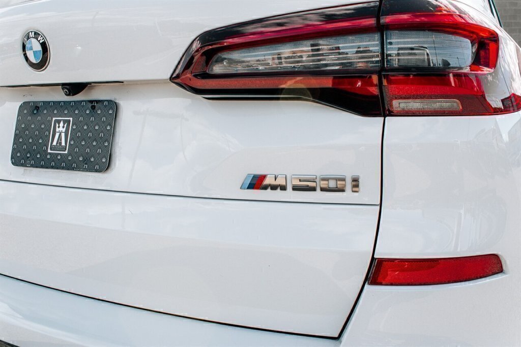Used 2021 BMW X5 M50i w/ Executive Package AWD/4WD image 58