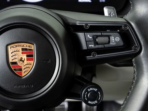 Certified 2025 Porsche Cayenne GTS AWD/4WD image 11