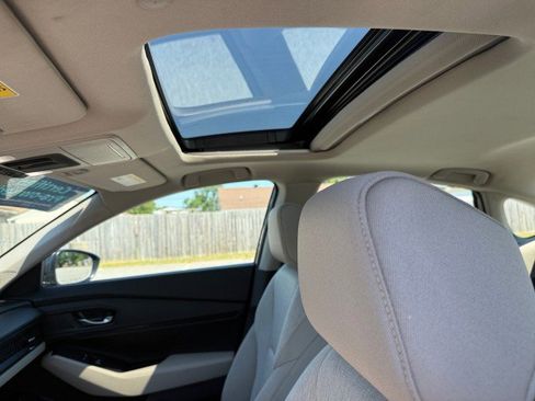 Used 2023 Honda Accord EX image 4