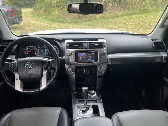 Used 2018 Toyota 4Runner SR5 Premium AWD/4WD image 26