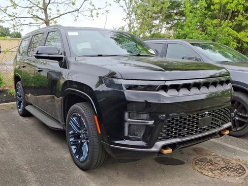 New 2026 Jeep Grand Wagoneer 4WD image 3