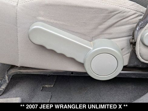 Used 2007 Jeep Wrangler Unlimited X w/ Dual Top Group AWD/4WD image 16
