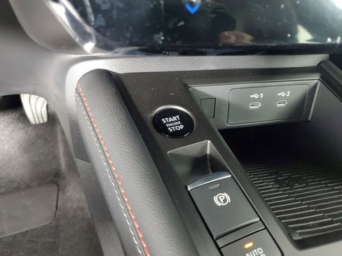 New 2026 Nissan Kicks SR FWD image 18