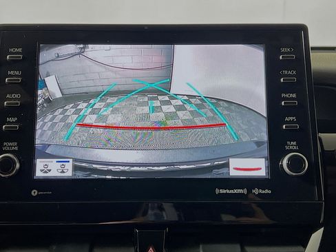 Used 2021 Toyota Camry XLE w/ Cold Weather Package image 28