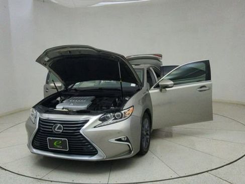 Used 2018 Lexus ES 350 w/ Premier Package image 69