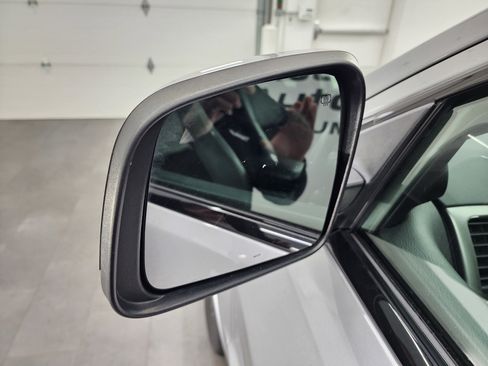 Used 2020 Jeep Grand Cherokee Altitude image 34