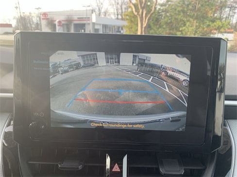 Used 2025 Toyota Corolla SE image 22