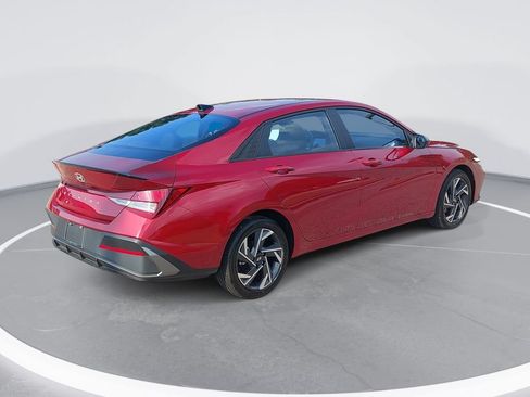 Certified 2025 Hyundai Elantra Sport FWD image 5