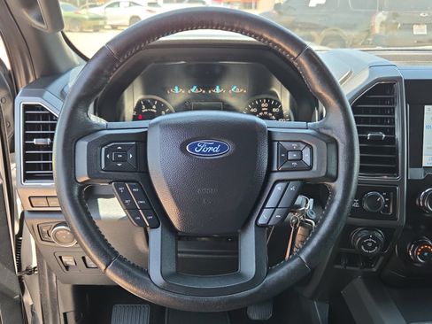 Used 2019 Ford F150 XLT w/ Equipment Group 302A Luxury AWD/4WD image 14