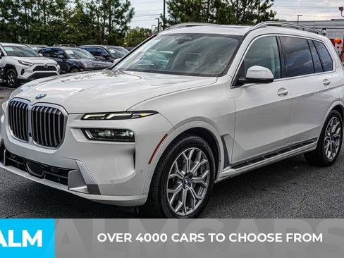 Used 2025 BMW X7 xDrive40i image 3
