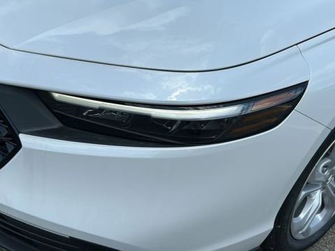 New 2025 Honda Accord LX image 4