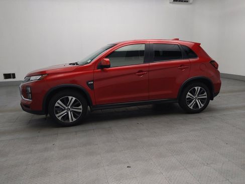 Used 2025 Mitsubishi Outlander Sport AWD image 2