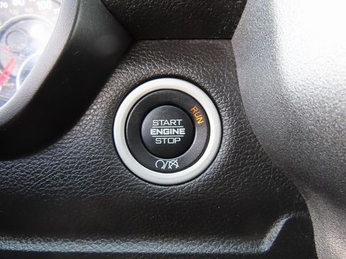 Used 2024 RAM 3500 Tradesman w/ Chrome Appearance Group image 10