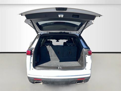 Used 2023 Chevrolet Traverse High Country image 28