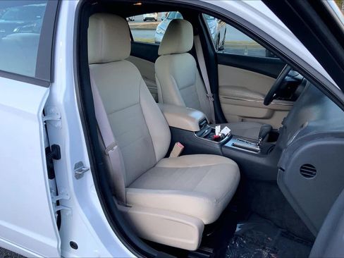 Used 2011 Dodge Charger SE image 8