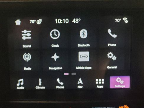 Used 2018 Ford Explorer XLT w/ Equipment Group 202A image 25