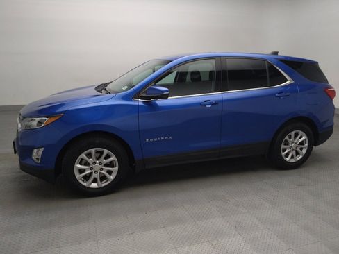 Used 2019 Chevrolet Equinox LT FWD image 2