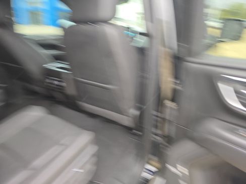 Used 2022 Chevrolet Tahoe LT w/ Luxury Package image 16