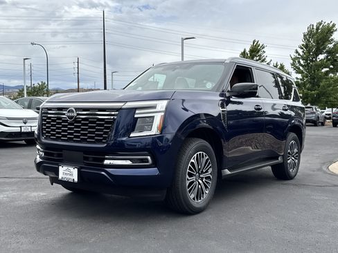 New 2026 Nissan Armada SL w/ Captain's Chari Seat Package AWD/4WD image 4