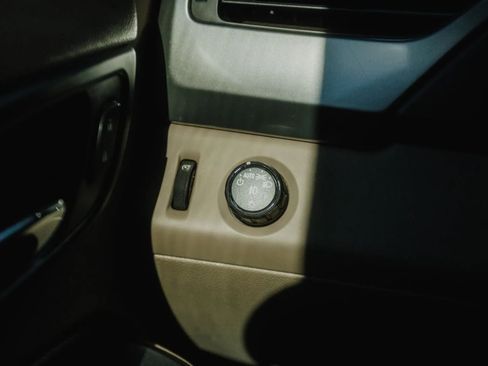 Used 2015 Chevrolet Tahoe LTZ image 15