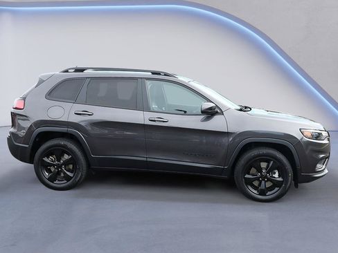 Used 2021 Jeep Cherokee Latitude Plus AWD/4WD image 8