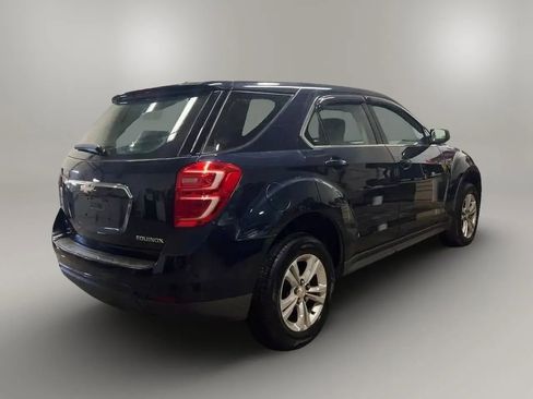 Used 2016 Chevrolet Equinox LS image 3