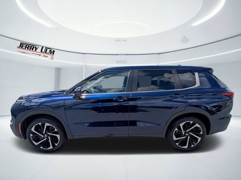 Used 2024 Mitsubishi Outlander SE Black Edition AWD/4WD image 7
