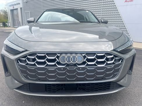 Used 2025 Audi A5 2.0T Premium Plus w/ Premium Plus AWD/4WD image 3