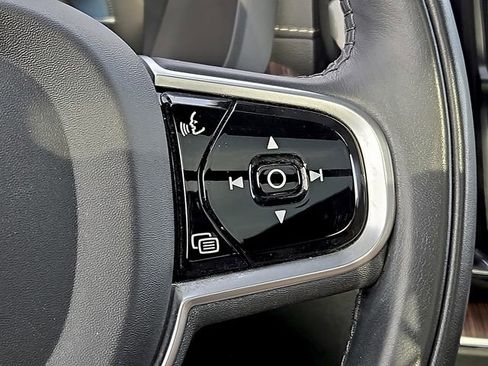 Used 2020 Volvo XC60 T6 Inscription w/ Protection Package image 24