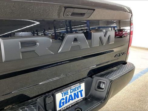 Used 2022 RAM 1500 Express w/ Wheel & Sound Group AWD/4WD image 26