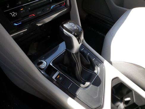 Certified 2024 Volkswagen Tiguan SE R-Line FWD image 24