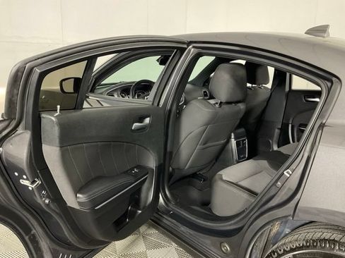 Used 2022 Dodge Charger SXT AWD/4WD image 36