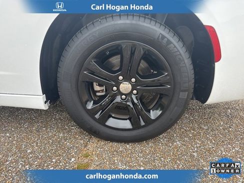 Used 2023 Dodge Charger SXT image 9