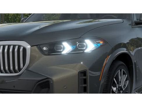 Used 2026 BMW X5 sDrive40i w/ M Sport Package RWD image 6