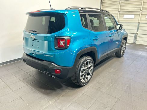 Used 2022 Jeep Renegade Limited w/ Sun, Sound & Wheels Group AWD/4WD image 3