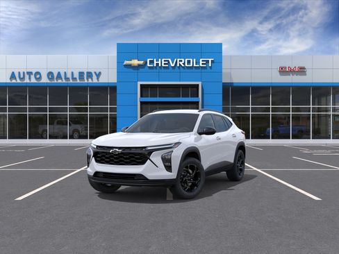 New 2026 Chevrolet Trax LT w/ Driver Confidence Package FWD image 9