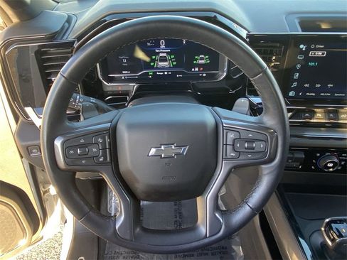Used 2023 Chevrolet Silverado 1500 ZR2 w/ Technology Package image 11