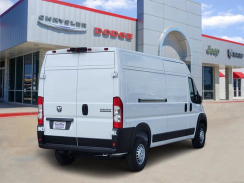 New 2026 RAM ProMaster 2500 w/ Convenience Group FWD image 5