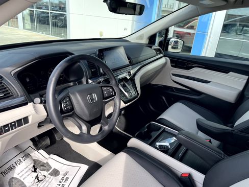 Certified 2025 Honda Odyssey Elite image 12